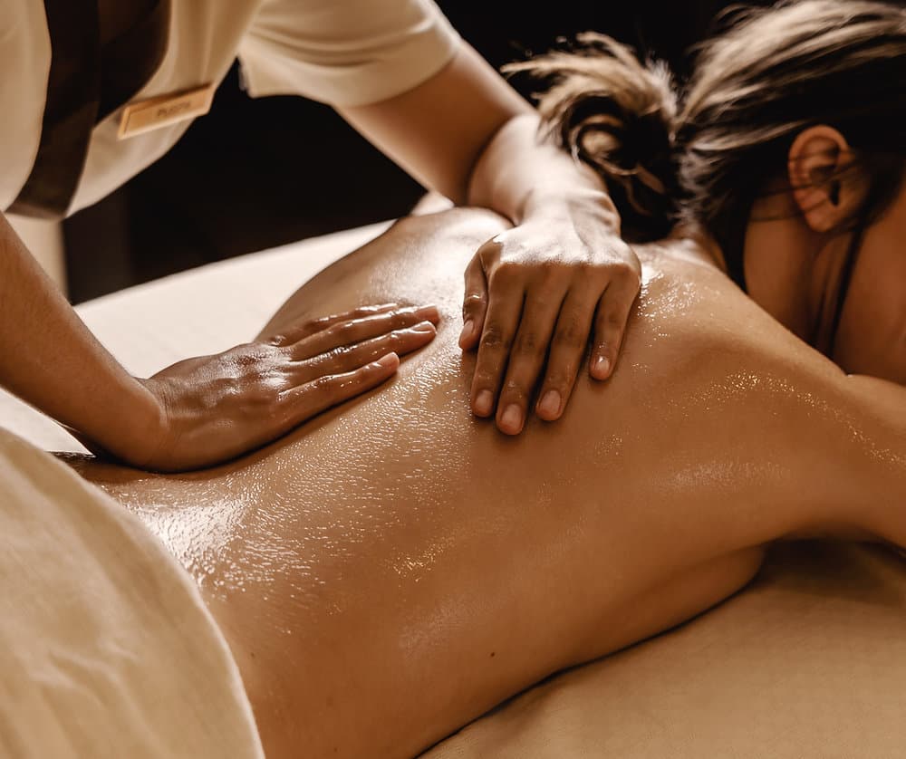 The Benefits of Going Green: Eco-Friendly Beauty and Wellness Tips